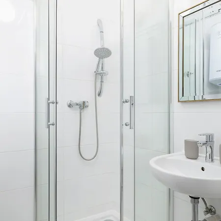 1-Bedroom Apartment - 65 Dluga Street Krasków Eksteriør bilde