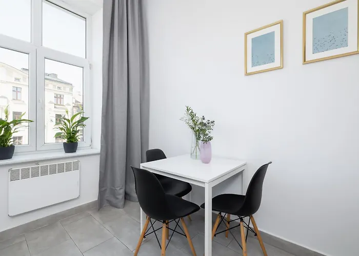 1-Bedroom Apartment - 65 Dluga Street