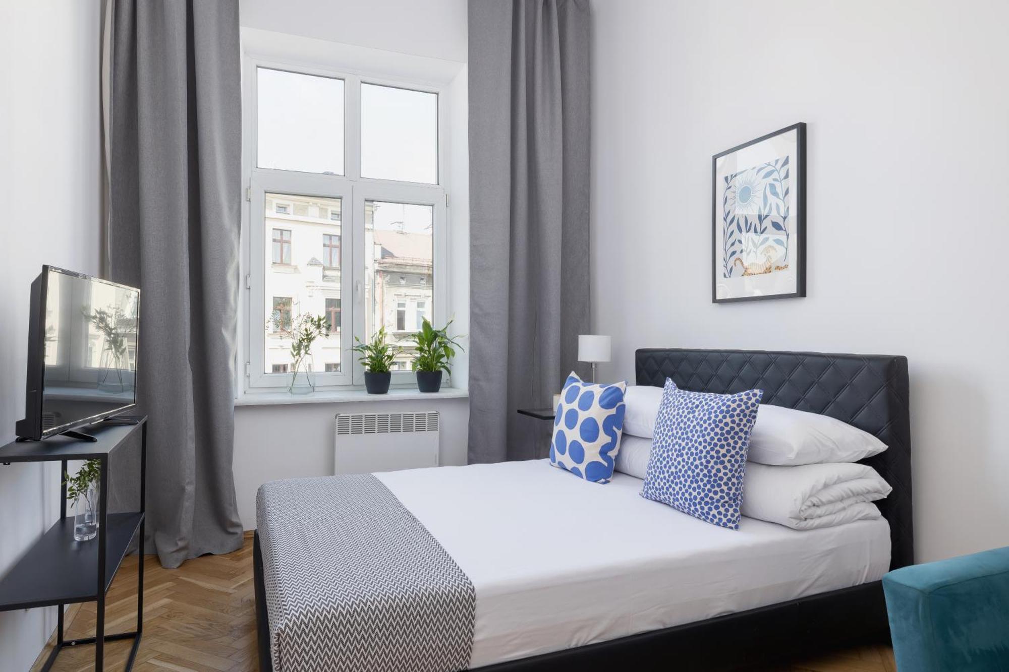 1-bedroom - 65 Dluga Street Leilighet Krasków