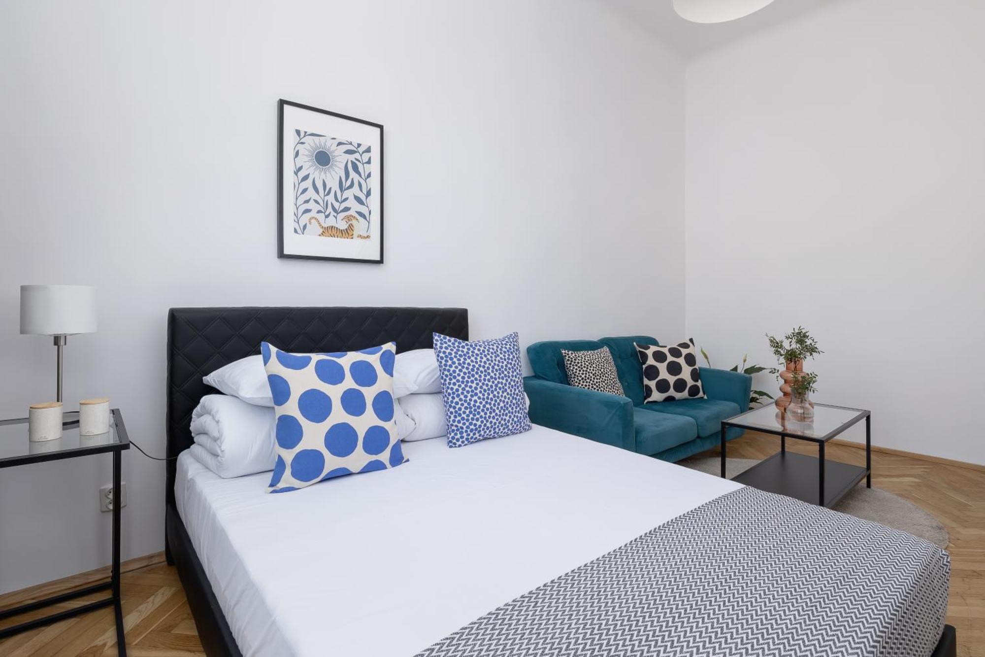 1-bedroom - 65 Dluga Street Krasków