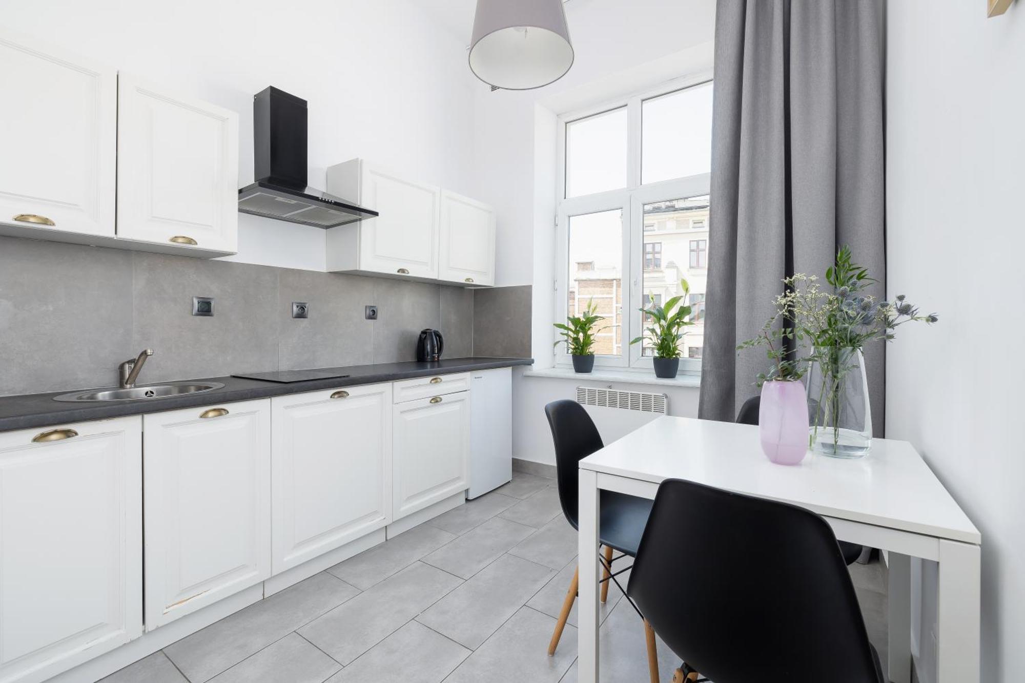 Apartment 1-bedroom - 65 Dluga Street